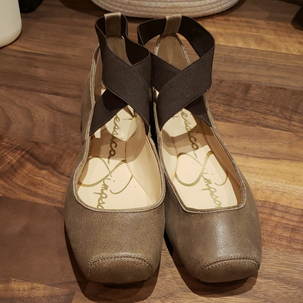 Jessica Simpson Mandalaye ballet flats 5.5M